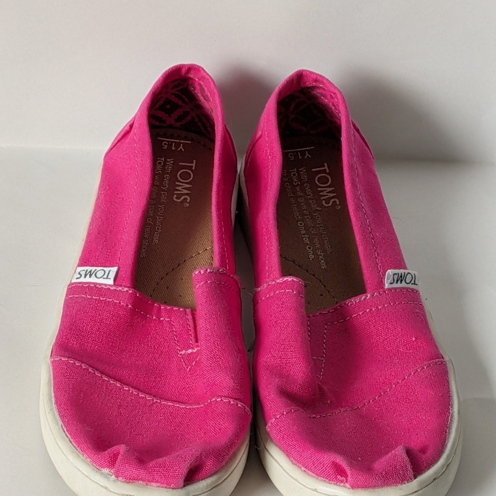 TOMS Fuchsia Canvas Slip-Ons